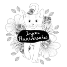 Chat charmant parmi les fleurs d'anniversaire